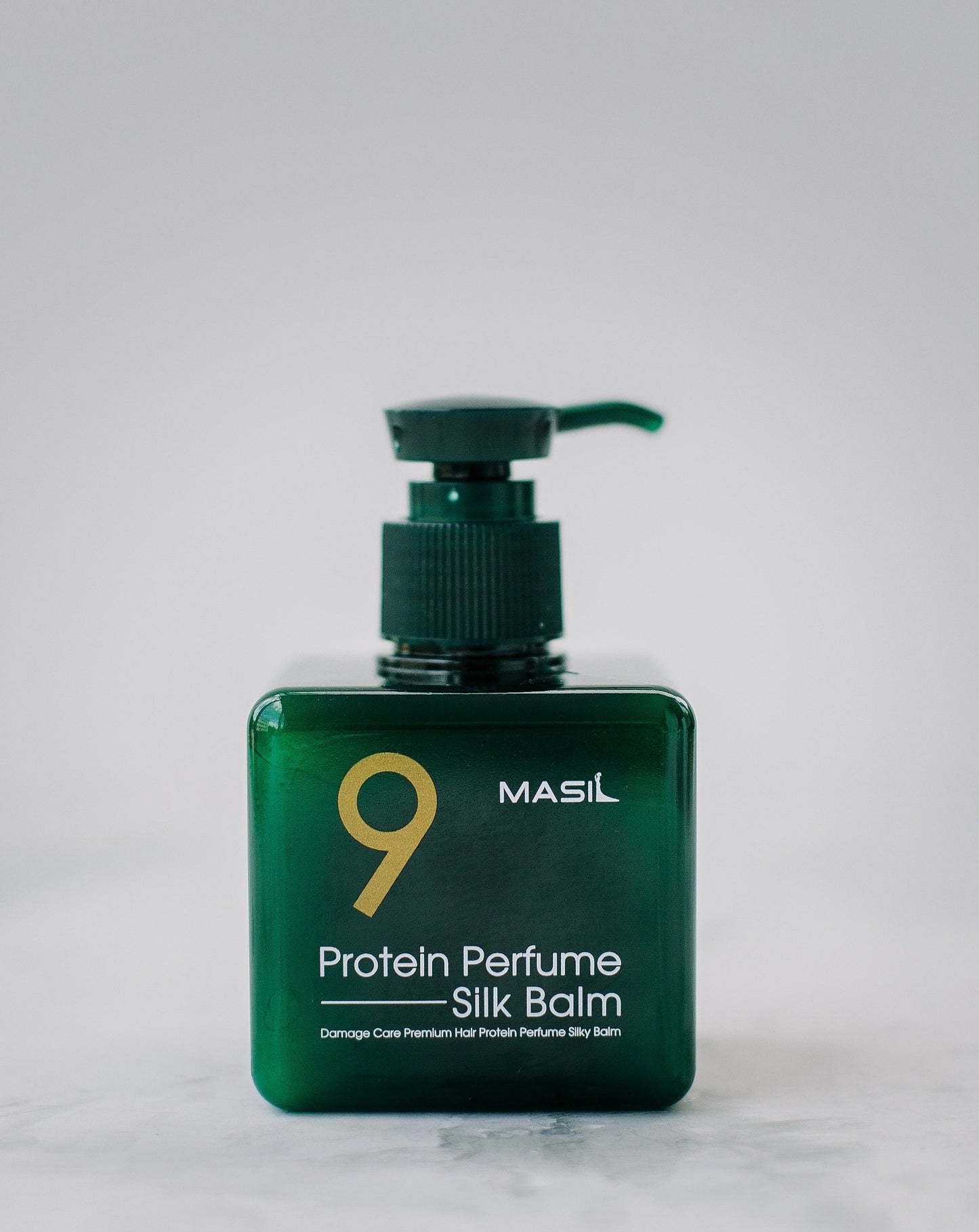 Протеиновый НЕСМЫВАЕМЫЙ бальзам для восстановления волос Masil Protein Perfume Silk Balm - 180 мл